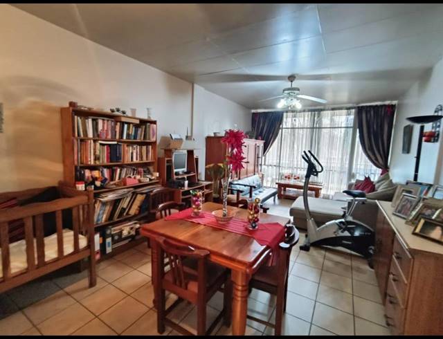 2 BEDROOM FLAT FOR SALE IN ARCON PARK